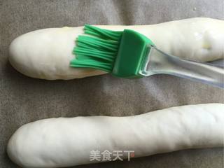 毛毛虫豆沙面包的做法步骤：25