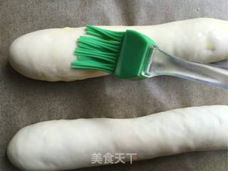 毛毛虫豆沙面包的做法步骤:25