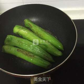 煎尖椒的做法步骤:3
