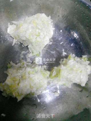 猪肉白菜水饺的做法步骤:4