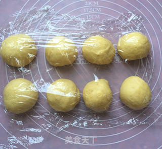 红豆沙南瓜面包的做法步骤:13