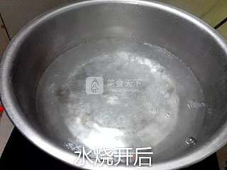 五香凤爪的做法步骤:2