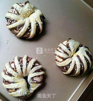 花儿朵朵餐包的做法步骤:13