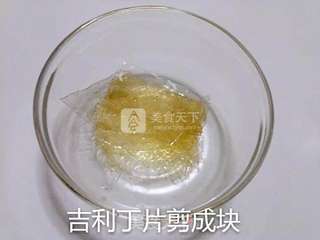 彩虹慕斯的做法步骤：2