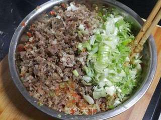 干肠白菜馅蒸饺的做法步骤:4