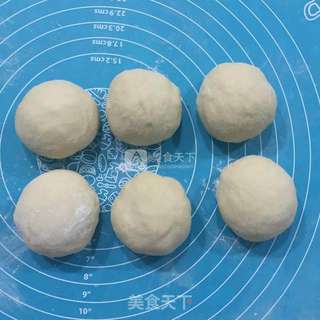 毛毛虫面包的做法步骤:5