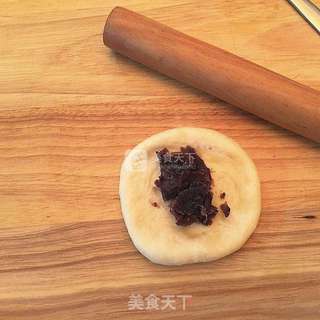 简单易做----红豆沙小餐包的做法步骤:4