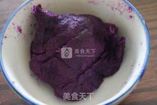 南瓜紫薯早餐包的做法步骤:4