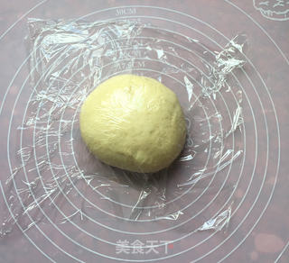 红豆沙绣球面包的做法步骤:7