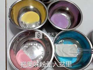 彩虹慕斯的做法步骤：13