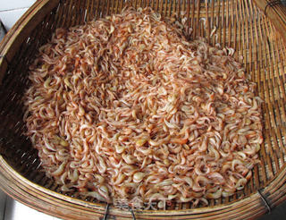 酥炸小河虾卷饼的做法步骤:3