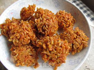 酥炸小河虾卷饼的做法步骤:10