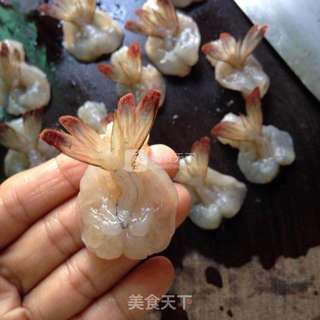 翡翠虾仁的做法步骤:3
