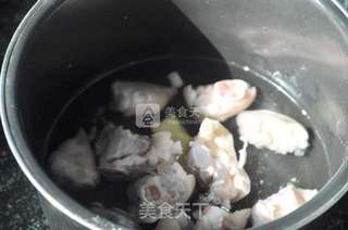 酸猪蹄的做法步骤:2