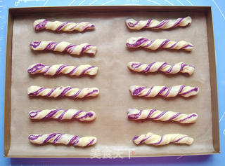 紫薯麻花面包的做法步骤：17