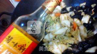 白菜木耳的做法步骤:6
