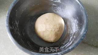 奶香南瓜花卷的做法步骤:4