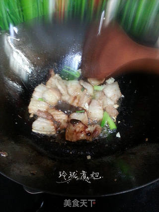 五花肉炒尖椒花菜的做法步骤:4