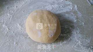 奶香南瓜花卷的做法步骤:6