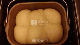 东菱热旋风之一键红薯面包的做法步骤:7