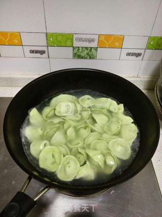 鲜肉芹菜汤饺的做法步骤:12