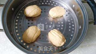 奶香南瓜花卷的做法步骤:15