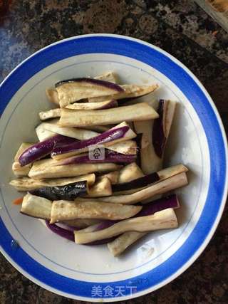 肉丁茄烧豆的做法步骤:3