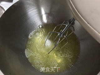栗蓉奶油蛋糕卷的做法步骤:3