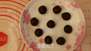 豆沙葵花酥的做法步骤:7