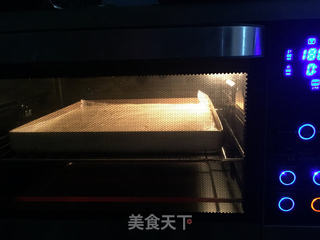栗蓉奶油蛋糕卷的做法步骤:12