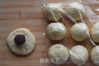 豆沙餐包的做法步骤:7