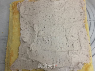 栗蓉奶油蛋糕卷的做法步骤:18