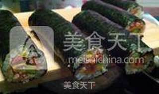 包裹着的爱------紫菜包饭的做法步骤:9
