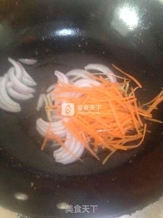 鱼香肉丝的做法步骤:7
