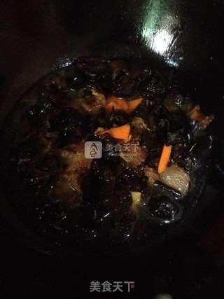 木耳酱肉的做法步骤:6