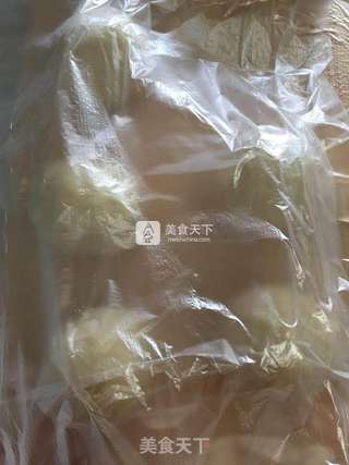 豆沙花朵面包的做法步骤:2