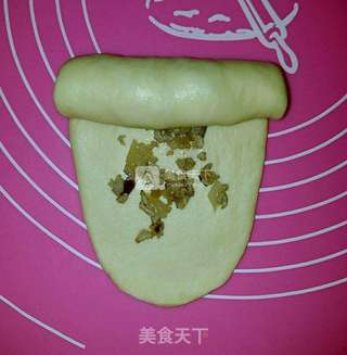 超美味黑胡椒鲜肉面包卷的做法步骤:16