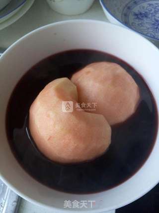 红酒烩苹果— —零失败表白神器的做法步骤:5
