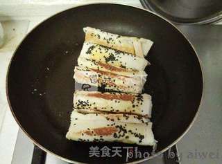 乳酪肉松卷的做法步骤:15