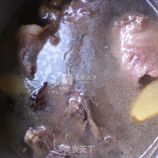 冬瓜骨头汤的做法步骤:2