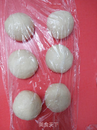 豆沙菊花面包的做法步骤:8