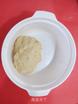 豆沙菊花面包的做法步骤：2