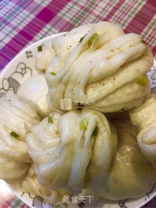 葱香花卷的做法步骤:5