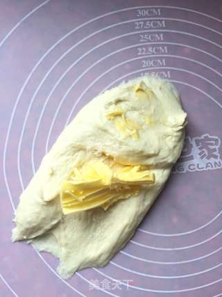 花生仁足球面包的做法步骤:3