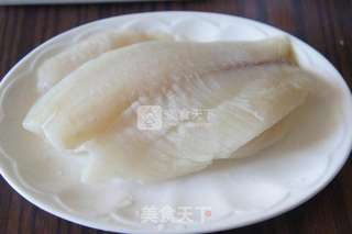 脆炸鲷鱼的做法步骤：1