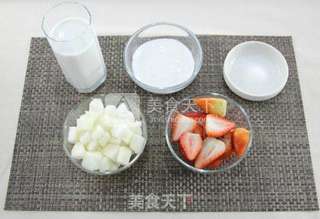 草莓雪梨smoothie的做法步骤:2