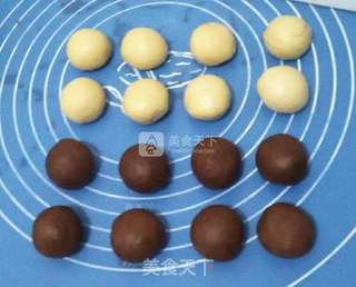 双色挤挤小熊面包的做法步骤:12