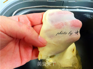 小花朵豆沙面包的做法步骤:4