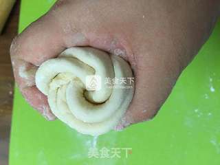 玫瑰花馒头的做法步骤:8
