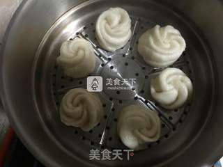 玫瑰花馒头的做法步骤:11